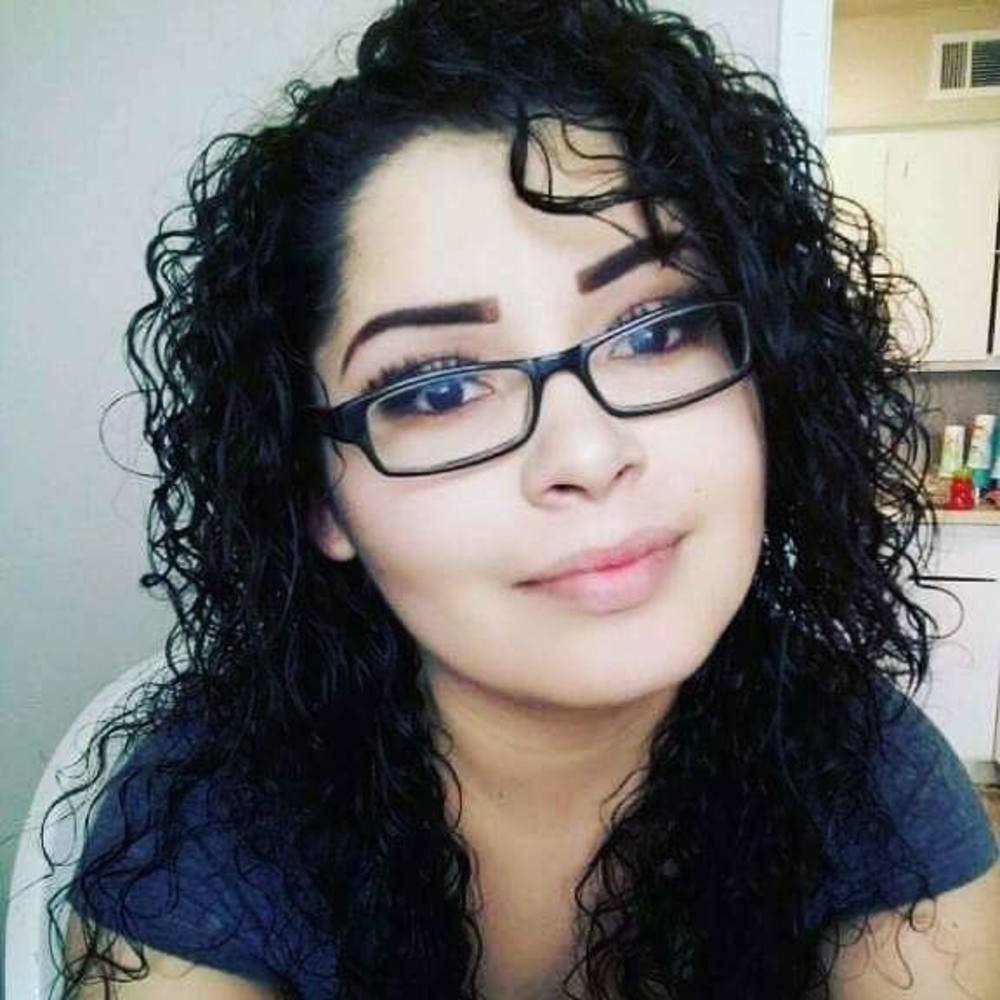 Meet your Posher, Gabriela